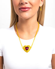 Load image into Gallery viewer, Locket Leisure- Yellow