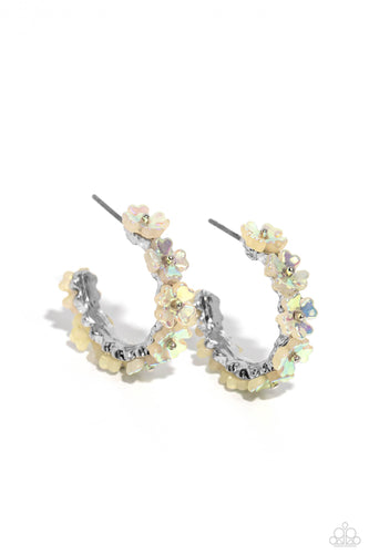 Floral Focus- White