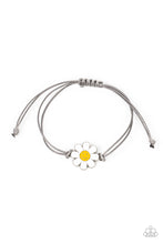 Load image into Gallery viewer, Daisy Little Thing- Silver