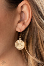Load image into Gallery viewer, Circulating Shimmer- Gold
