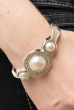 Load image into Gallery viewer, Debutante Daydream- White